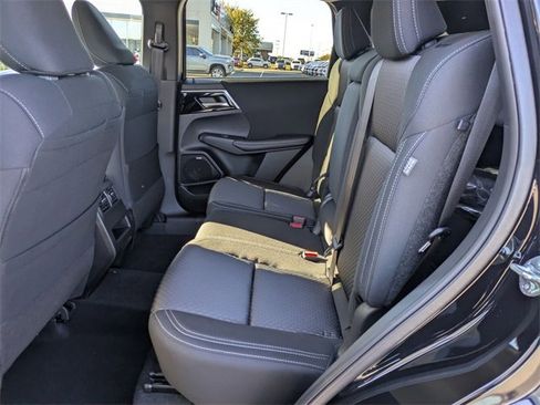 New 2025 Mitsubishi Outlander ES image 27