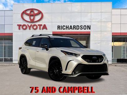 Used 2025 Toyota Highlander XSE