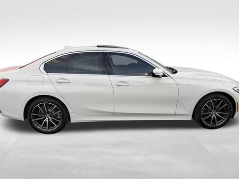 Used 2019 BMW 330i xDrive Sedan w/ Premium Package image 4