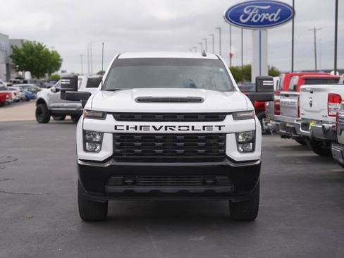 Used 2021 Chevrolet Silverado 2500 Custom w/ Custom Value Package AWD/4WD image 3