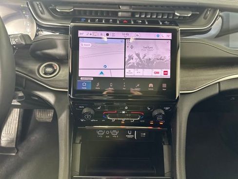 Used 2022 Jeep Grand Cherokee Limited 4xe image 20