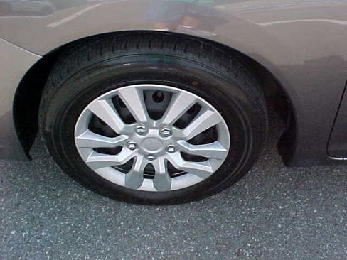 Used 2013 Honda Civic LX image 5