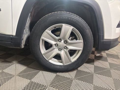 Used 2022 Jeep Compass Latitude AWD/4WD image 51