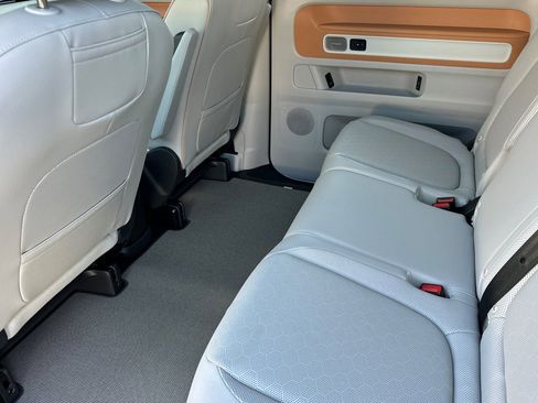 New 2025 Volkswagen ID. Buzz 1st Edition image 10