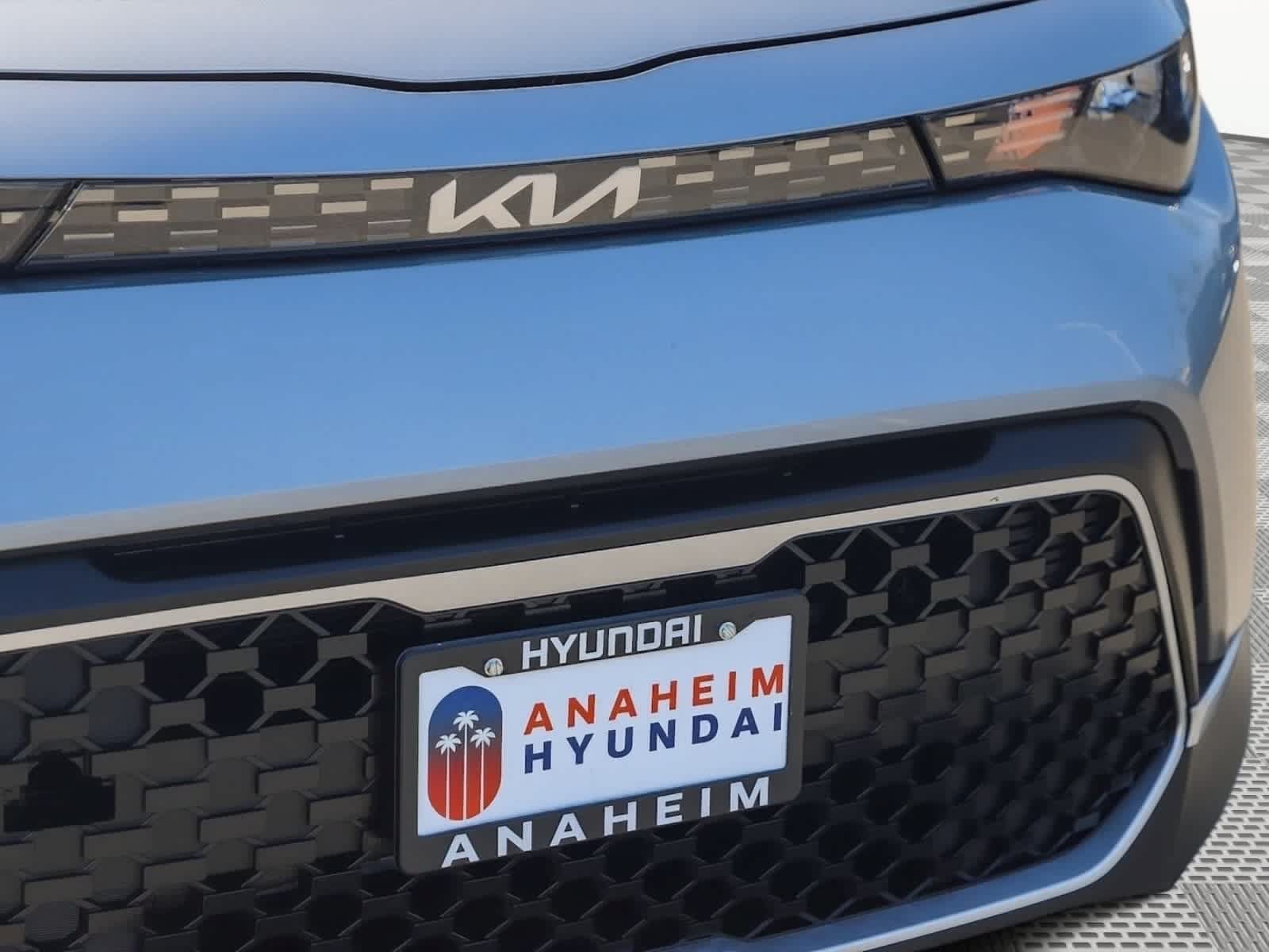 Used 2023 Kia Soul LX FWD image 6