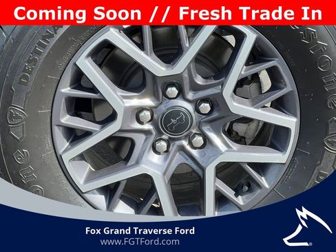 Used 2025 Jeep Wrangler Unlimited Sahara AWD/4WD image 7