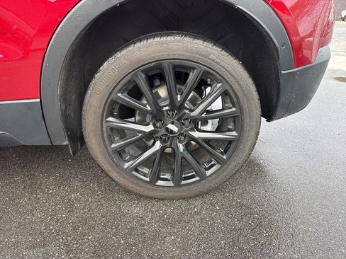 Used 2023 Cadillac XT4 Sport image 6