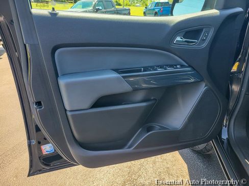 Certified 2019 Chevrolet Colorado Z71 w/ Z71 Midnight Edition AWD/4WD image 25