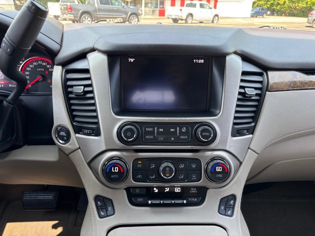 Used 2016 GMC Yukon Denali w/ Open Road Package AWD/4WD image 28
