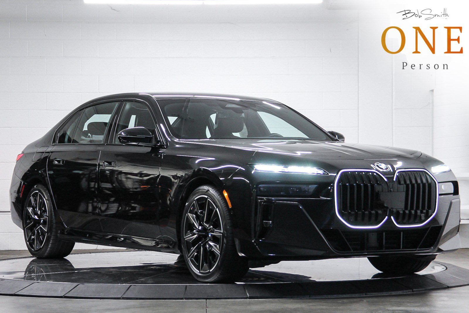 Certified 2024 BMW 760i xDrive w/ Executive Package AWD/4WD image 1