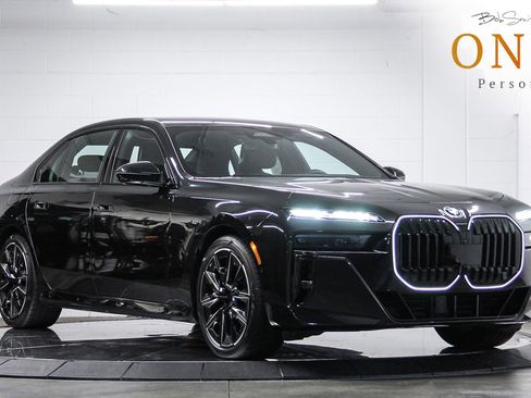 Certified 2024 BMW 760i xDrive w/ Executive Package AWD/4WD image 1