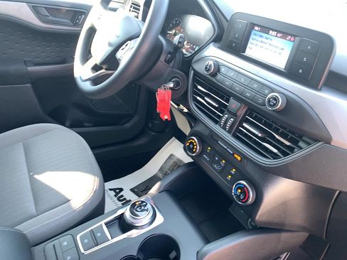 Used 2020 Ford Escape S image 14