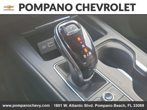 Used 2024 Cadillac XT4 Premium Luxury image 30