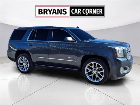 Used 2020 GMC Yukon Denali w/ Denali Premium Package image 16