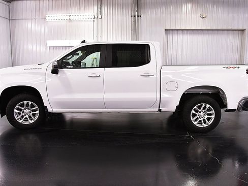 Used 2022 Chevrolet Silverado 1500 LT image 4