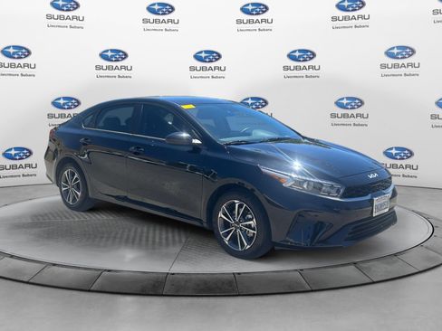 Used 2024 Kia Forte LXS FWD image 7