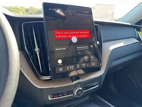 New 2026 Volvo XC60 B5 Plus w/ Protection Package Premier image 15