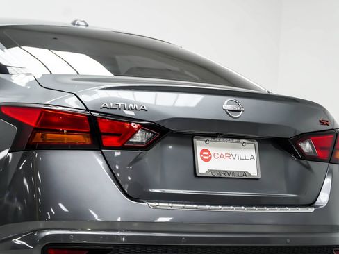 Used 2023 Nissan Altima 2.5 SR w/ SR Premium Package FWD image 14