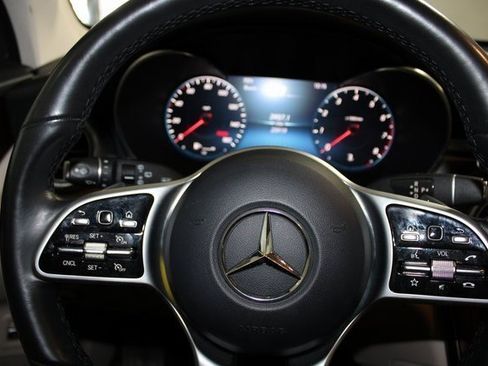 Used 2022 Mercedes-Benz GLC 300 4MATIC w/ Premium Package Lite image 15