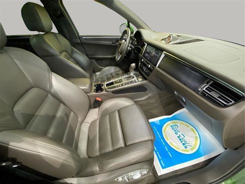 Used 2020 Porsche Macan GTS image 15