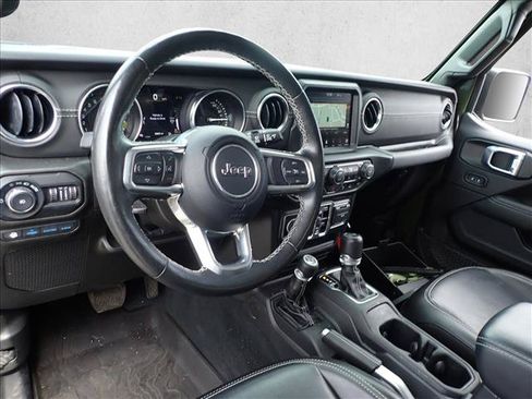 Used 2022 Jeep Wrangler Unlimited Sahara w/ Cold Weather Group AWD/4WD image 9