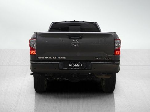 Used 2024 Nissan Titan SV w/ SV Convenience Package image 4