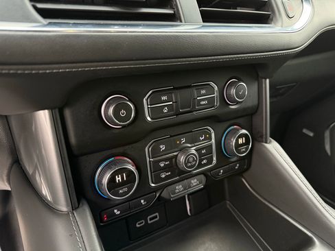 Used 2022 Chevrolet Tahoe Z71 w/ Luxury Package image 36