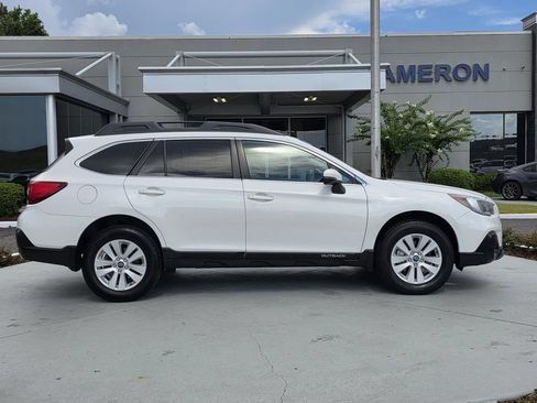 Used 2018 Subaru Outback 2.5i Premium AWD/4WD image 37