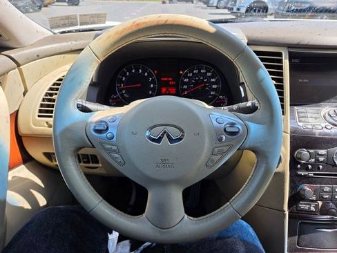 Used 2011 INFINITI FX35 AWD w/ Premium Pkg image 19