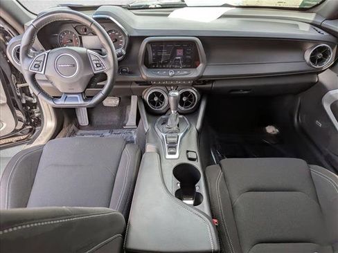 Used 2021 Chevrolet Camaro LT w/ Technology Package image 16
