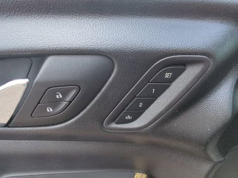 Used 2018 GMC Acadia Denali w/ Technology Package AWD/4WD image 14