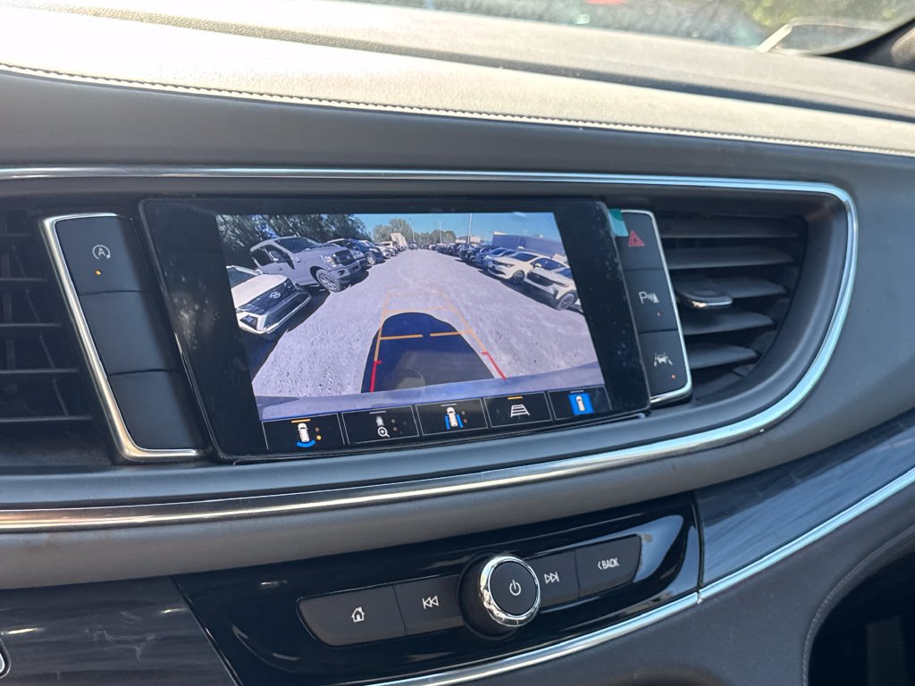 Used 2022 Buick Enclave Premium FWD image 21