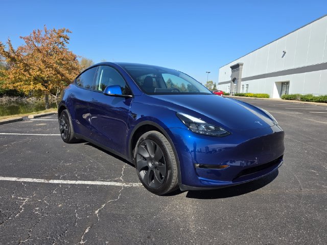 Used 2025 Tesla Model Y Long Range AWD/4WD image 69