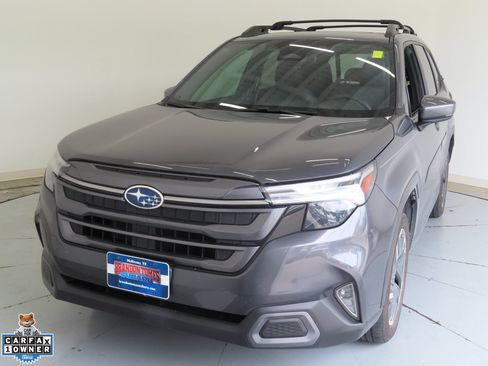 Used 2025 Subaru Forester Limited AWD/4WD image 8