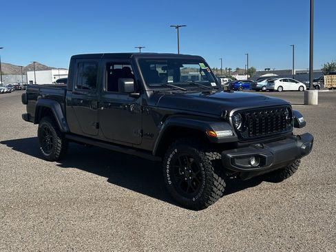 New 2025 Jeep Gladiator Willys image 3