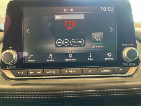 Used 2021 Nissan Rogue S image 18