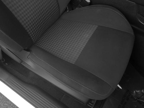 Used 2019 Dodge Challenger R/T image 41