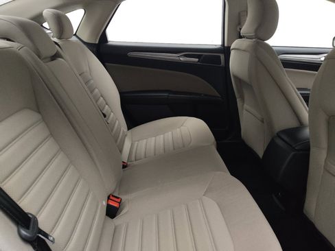 Used 2018 Ford Fusion S FWD image 19