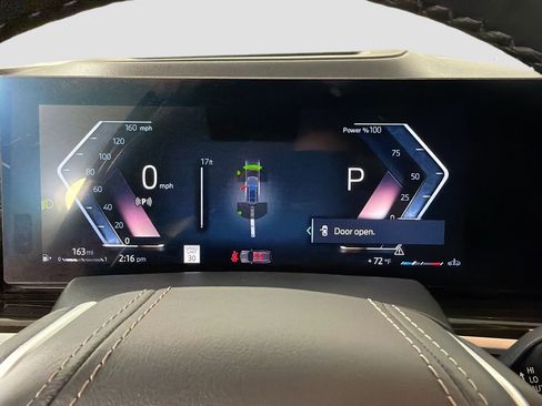 Certified 2024 BMW X7 xDrive40i image 11