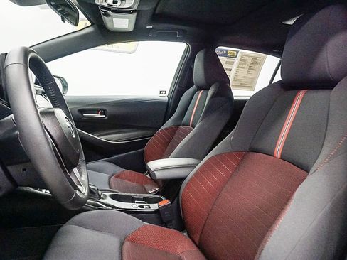 Used 2024 Toyota Corolla SE image 19