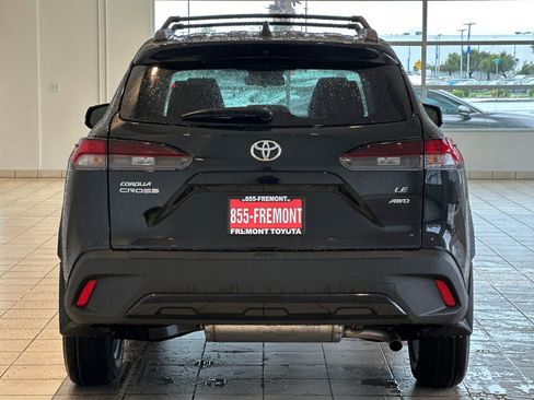 Used 2026 Toyota Corolla Cross LE image 6