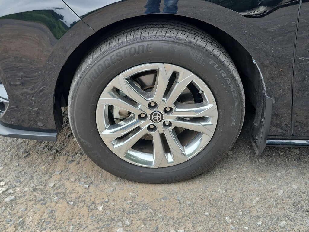 Certified 2023 Toyota Sienna XSE w/ XSE Plus Package AWD/4WD image 10