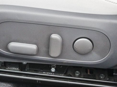 Certified 2025 Hyundai Kona SEL image 22