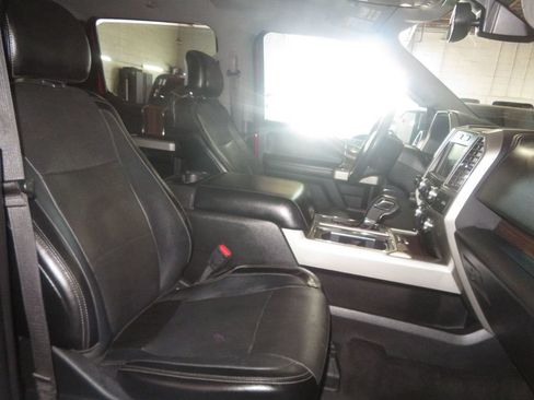 Used 2016 Ford F150 Lariat w/ Equipment Group 502A Luxury AWD/4WD image 34