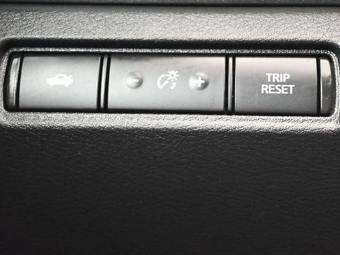 Used 2023 Nissan Altima 2.5 SR w/ SR Premium Package FWD image 27