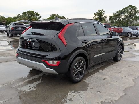 New 2026 Kia Niro EX FWD image 8
