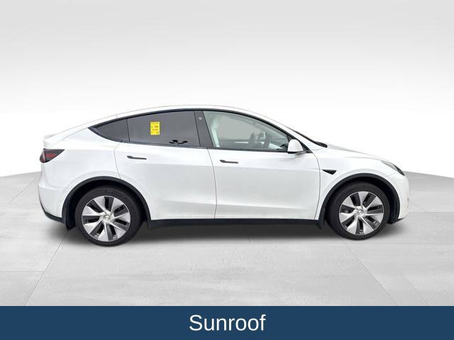 Used 2022 Tesla Model Y Long Range AWD/4WD image 10