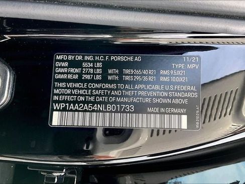 Used 2022 Porsche Macan image 22