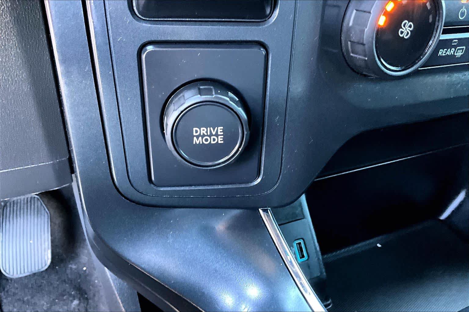 Certified 2022 Ford F150 XL w/ STX Appearance Package RWD image 32