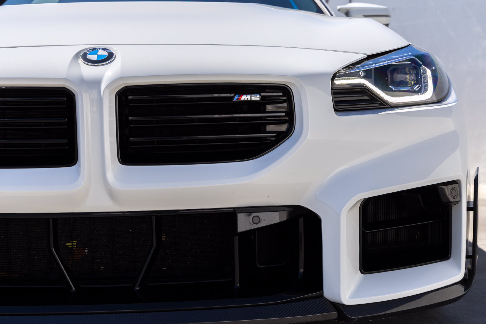 Used 2024 BMW M2 w/ Lighting Package RWD image 9